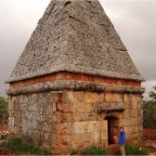 Pyramid Tomb, Al-Bara